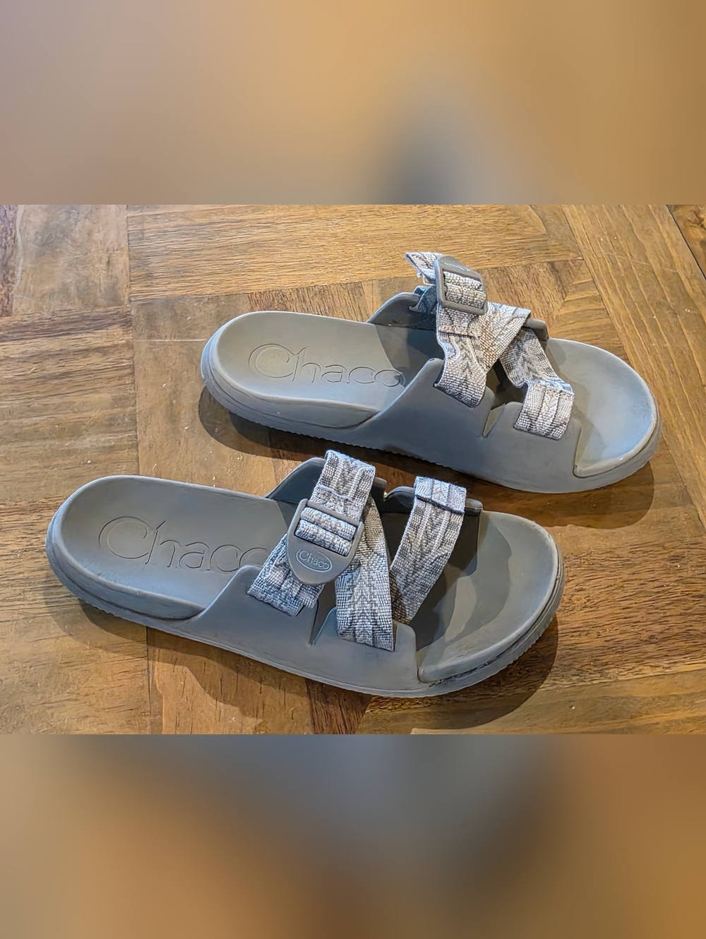 Chaco Slides Sandals Gray Arrows Strap Comfort Slip-on Sz 8 Womens Beach Cruise